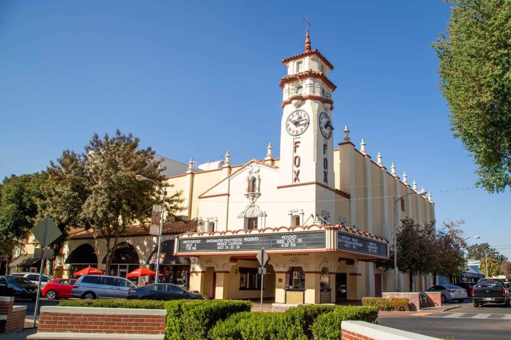 yonkes en visalia
